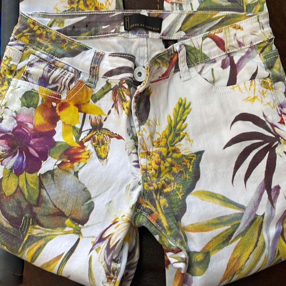 Floral pants/jeans